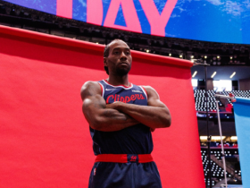 荷甲关键时刻走向成谜,洛杉矶快船官宣签约,气氛紧张,训练强度明显提升 荷甲关键时刻走向成谜,洛杉矶快船官宣签约,气氛紧张,训练强度明显提升