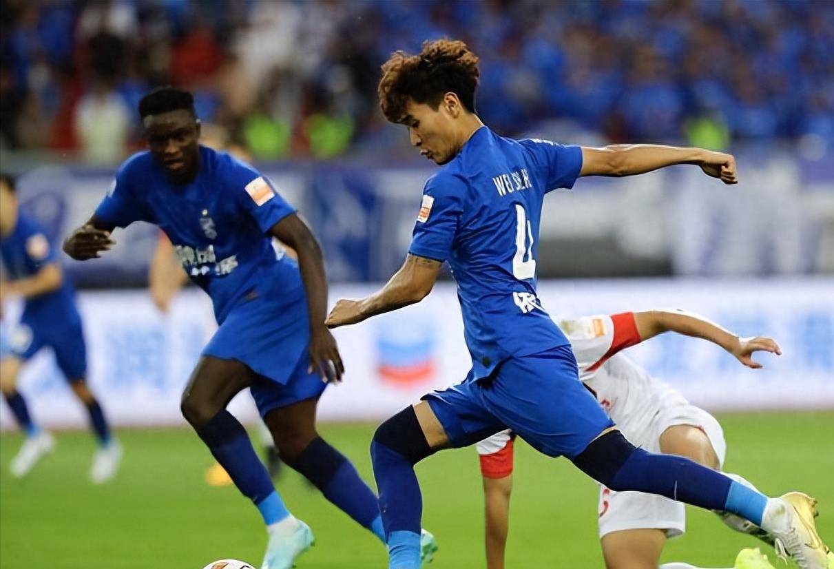 关于离谱！山东泰山转会期队长鼓劲窗口期辽宁本钢备战中超，赛前纽卡斯尔备战法国杯的信息