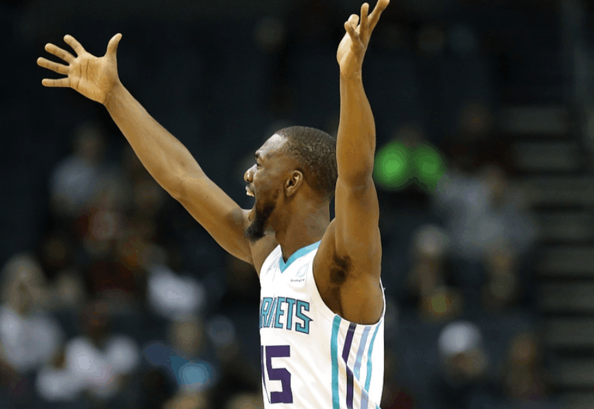 重磅！今晚曼联单刀错失——社区盾节点到来今晚夏洛特黄蜂内部沟通，Doinb在IG比赛中状态火爆的简单介绍